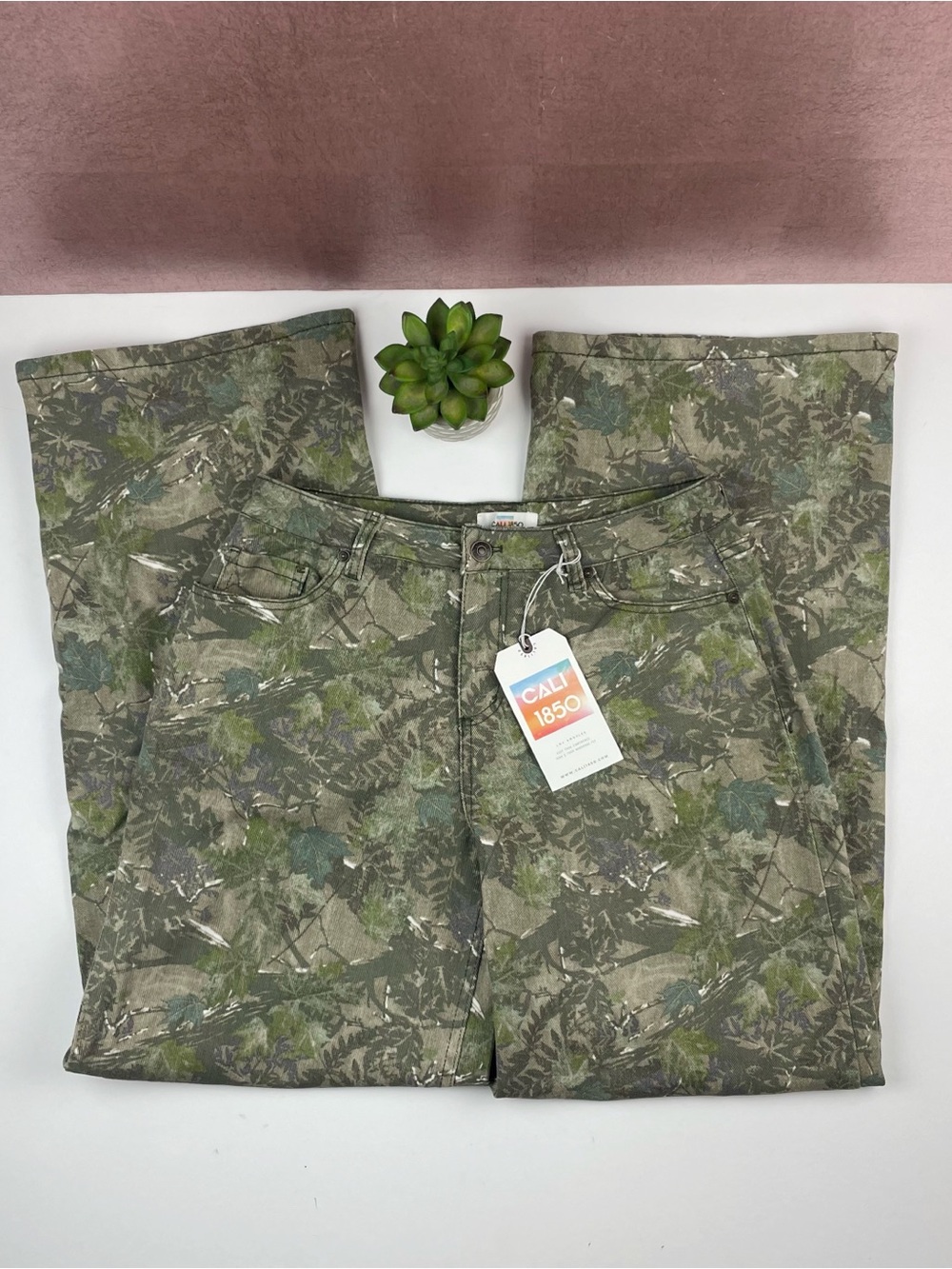 Cali 1850 Green Camouflage Floral Wide Leg Denim Jeans Women Junior Size 9